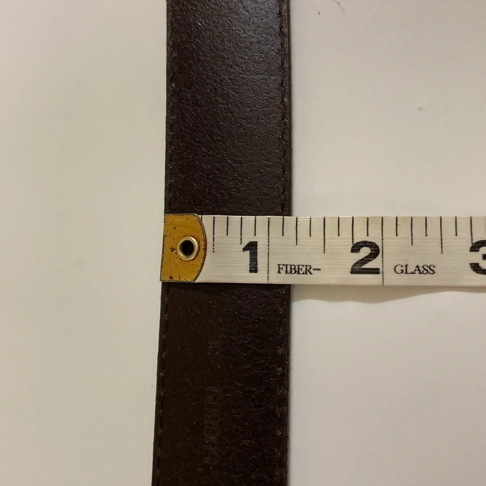 BANANA REPUBLIC MEN GENUINE 1 1/4 INCHES DARK BROWN LEATHER BELT.  38